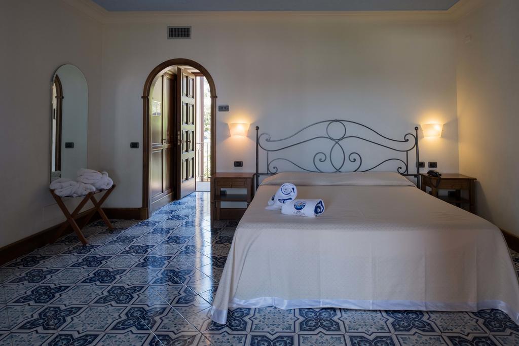 Hotel Aktea Lipari Kültér fotó